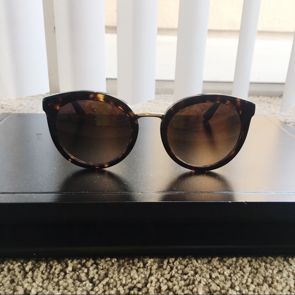 {Dolce & Gabbana} Round Havana acetate sunglasses